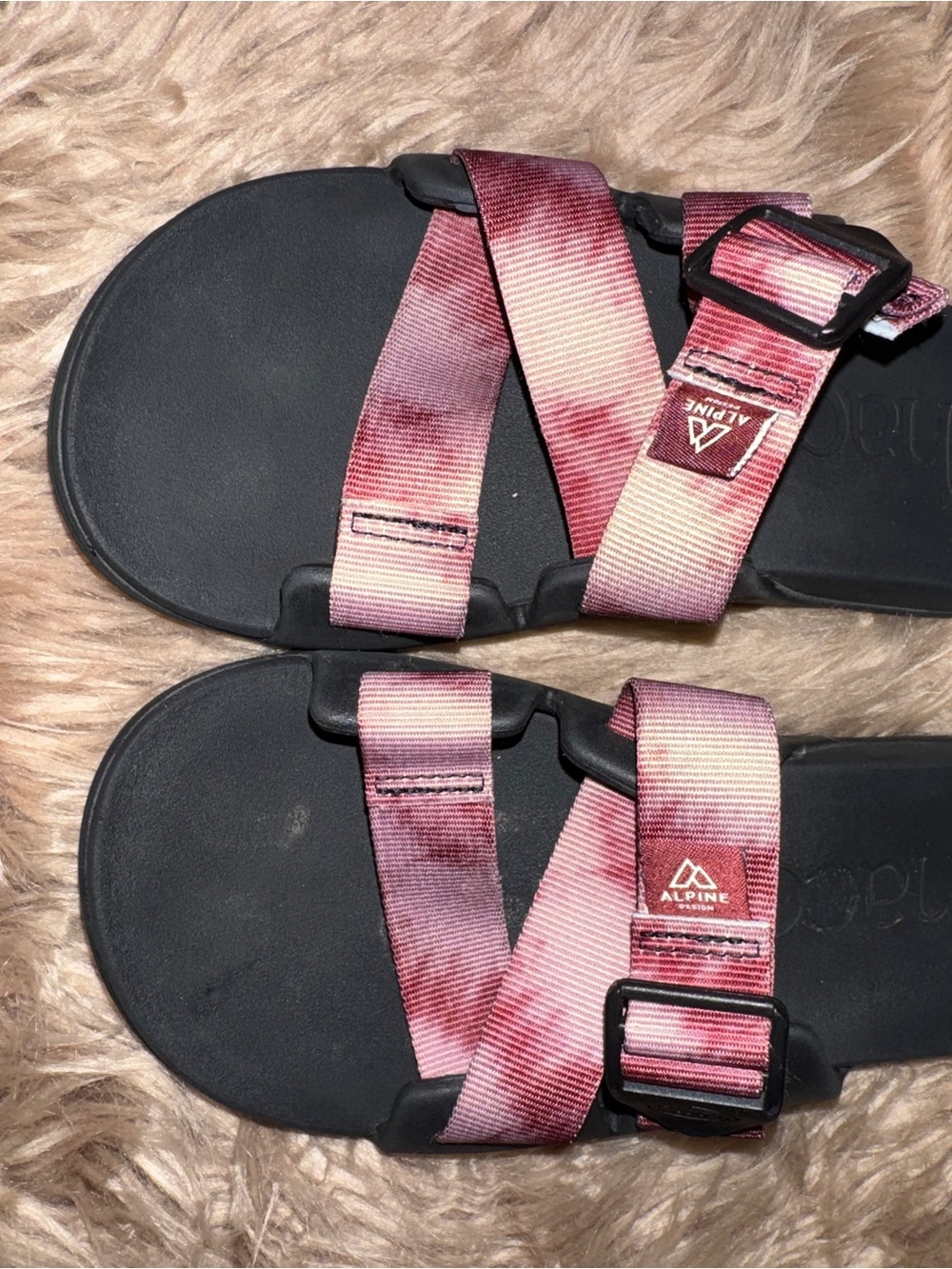 Chaco Alpine Women's Black Sandals with Pink/ Burgundy Gradient Straps, Sz 7 - Picture 2 of 7